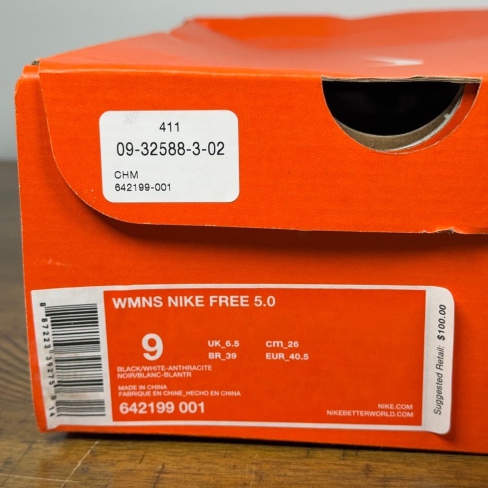 Nike Running Shoes Women 9 Black Nike Free 5.0 Athletic Gym Training Sneaker NEW - Picture 10 of 10